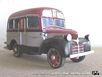 Linea 12 Ex Linea 61 Transportes Callao Dodge 1940 Carrocería ICA Interno Maqueta de mi autoría
