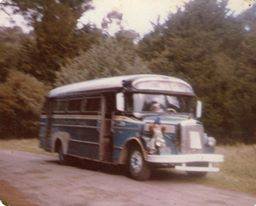 Mercedes-Benz L 312 - San Juan - El Libertador
Líneas 561, 562 y 563 - Interno 29

http://galeria.bus-america.com/displayimage.php?pos=-27490
