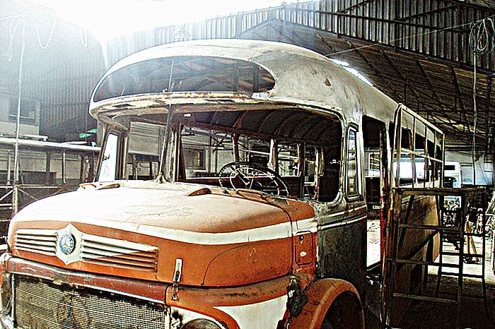 El Indio 1970
C 300335 - VQW 203
Si la cola de El Indio quedo linda, miren que lateral

http://galeria.bus-america.com/displayimage.php?pos=-18722
http://galeria.bus-america.com/displayimage.php?pos=-18723
http://galeria.bus-america.com/displayimage.php?pos=-18878
http://galeria.bus-america.com/displayimage.php?pos=-18879
http://galeria.bus-america.com/displayimage.php?pos=-18946
http://galeria.bus-america.com/displayimage.php?pos=-18949
http://galeria.bus-america.com/displayimage.php?pos=-18950
http://galeria.bus-america.com/displayimage.php?pos=-18968
http://galeria.bus-america.com/displayimage.php?pos=-18969
http://galeria.bus-america.com/displayimage.php?pos=-18970
http://galeria.bus-america.com/displayimage.php?pos=-18992
http://galeria.bus-america.com/displayimage.php?pos=-18993
http://galeria.bus-america.com/displayimage.php?pos=-18994
http://galeria.bus-america.com/displayimage.php?pos=-18995
http://galeria.bus-america.com/displayimage.php?pos=-18996
http://galeria.bus-america.com/displayimage.php?pos=-19034
http://galeria.bus-america.com/displayimage.php?pos=-19035
http://galeria.bus-america.com/displayimage.php?pos=-19036
http://galeria.bus-america.com/displayimage.php?pos=-19095
http://galeria.bus-america.com/displayimage.php?pos=-19096
http://galeria.bus-america.com/displayimage.php?pos=-19097
http://galeria.bus-america.com/displayimage.php?pos=-19099
http://galeria.bus-america.com/displayimage.php?pos=-19100
http://galeria.bus-america.com/displayimage.php?pos=-19155
http://galeria.bus-america.com/displayimage.php?pos=-19156
http://galeria.bus-america.com/displayimage.php?pos=-19157
http://galeria.bus-america.com/displayimage.php?pos=-19158
http://galeria.bus-america.com/displayimage.php?pos=-19159
http://galeria.bus-america.com/displayimage.php?pos=-19188
http://galeria.bus-america.com/displayimage.php?pos=-19189
http://galeria.bus-america.com/displayimage.php?pos=-19190
http://galeria.bus-america.com/displayimage.php?pos=-19191
http://galeria.bus-america.com/displayimage.php?pos=-19192
http://galeria.bus-america.com/displayimage.php?pos=-19201
http://galeria.bus-america.com/displayimage.php?pos=-19211
http://galeria.bus-america.com/displayimage.php?pos=-19213
http://galeria.bus-america.com/displayimage.php?pos=-19214
http://galeria.bus-america.com/displayimage.php?pos=-19215
Palabras clave: indio 70