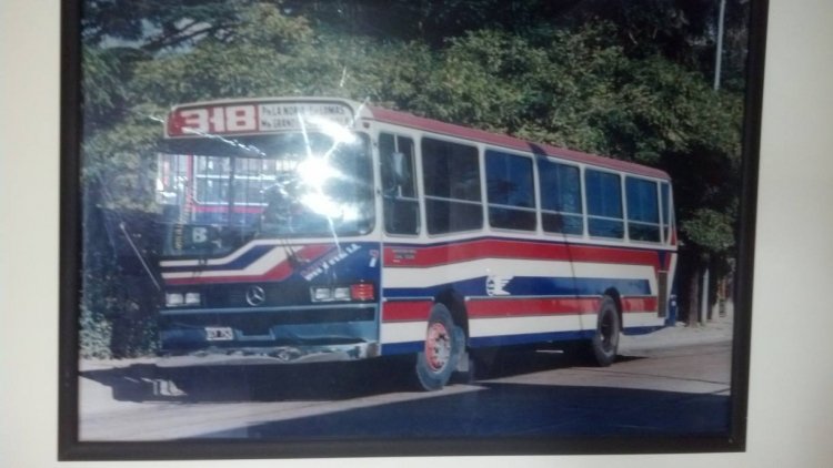 Mercedes-Benz OHL 1320 - Splendid - M.O. Mitre
Línea 318 - Interno 7
