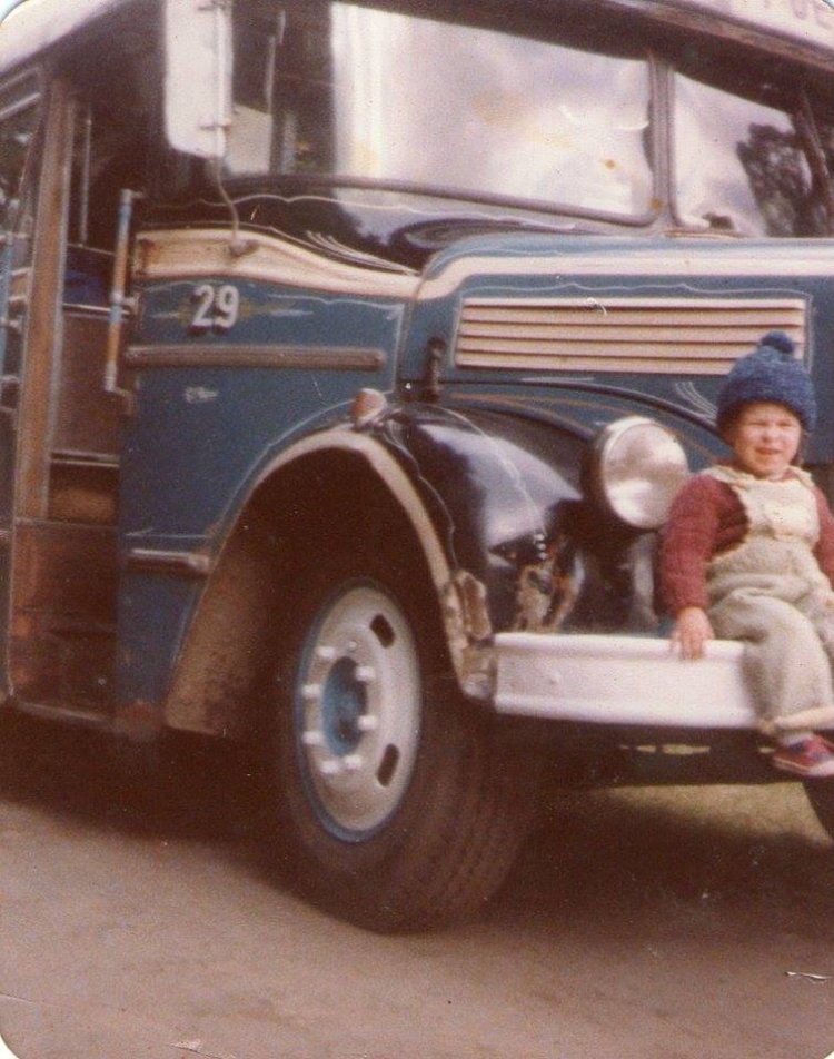 Mercedes-Benz L 312 - San Juan - El Libertador
Líneas 561, 562 y 563 - Interno 29

http://galeria.bus-america.com/displayimage.php?pos=-27492
