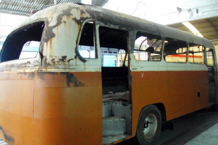 El Indio 1970
C 300335 - VQW 203
Con las primeras chapas nuevas

http://galeria.bus-america.com/displayimage.php?pos=-18722
http://galeria.bus-america.com/displayimage.php?pos=-18723
http://galeria.bus-america.com/displayimage.php?pos=-18878
http://galeria.bus-america.com/displayimage.php?pos=-18879
http://galeria.bus-america.com/displayimage.php?pos=-18949
http://galeria.bus-america.com/displayimage.php?pos=-18950
http://galeria.bus-america.com/displayimage.php?pos=-18966
http://galeria.bus-america.com/displayimage.php?pos=-18968
http://galeria.bus-america.com/displayimage.php?pos=-18969
http://galeria.bus-america.com/displayimage.php?pos=-18970
http://galeria.bus-america.com/displayimage.php?pos=-18992
http://galeria.bus-america.com/displayimage.php?pos=-18993
http://galeria.bus-america.com/displayimage.php?pos=-18994
http://galeria.bus-america.com/displayimage.php?pos=-18995
http://galeria.bus-america.com/displayimage.php?pos=-18996
http://galeria.bus-america.com/displayimage.php?pos=-19034
http://galeria.bus-america.com/displayimage.php?pos=-19035
http://galeria.bus-america.com/displayimage.php?pos=-19036
http://galeria.bus-america.com/displayimage.php?pos=-19095
http://galeria.bus-america.com/displayimage.php?pos=-19096
http://galeria.bus-america.com/displayimage.php?pos=-19097
http://galeria.bus-america.com/displayimage.php?pos=-19099
http://galeria.bus-america.com/displayimage.php?pos=-19100
http://galeria.bus-america.com/displayimage.php?pos=-19155
http://galeria.bus-america.com/displayimage.php?pos=-19156
http://galeria.bus-america.com/displayimage.php?pos=-19157
http://galeria.bus-america.com/displayimage.php?pos=-19158
http://galeria.bus-america.com/displayimage.php?pos=-19159
http://galeria.bus-america.com/displayimage.php?pos=-19188
http://galeria.bus-america.com/displayimage.php?pos=-19189
http://galeria.bus-america.com/displayimage.php?pos=-19190
http://galeria.bus-america.com/displayimage.php?pos=-19191
http://galeria.bus-america.com/displayimage.php?pos=-19192
http://galeria.bus-america.com/displayimage.php?pos=-19201
http://galeria.bus-america.com/displayimage.php?pos=-19211
http://galeria.bus-america.com/displayimage.php?pos=-19213
http://galeria.bus-america.com/displayimage.php?pos=-19214
http://galeria.bus-america.com/displayimage.php?pos=-19215
Palabras clave: indio 70