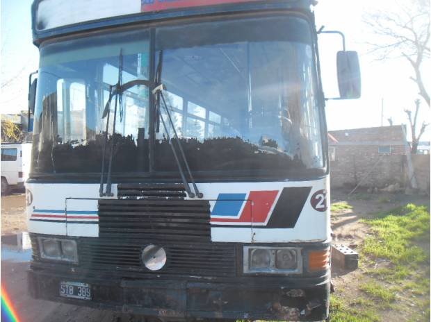 Mercedes-Benz OF 1215 - Ei-Var - Cnel Ramón Estomba
B 2488840 - STB 389
Ex interno 21

Foto extraida de www.vivavisos.com.ar

http://galeria.bus-america.com/displayimage.php?pid=32296
http://galeria.bus-america.com/displayimage.php?pid=32298
