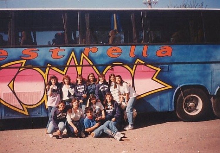 Troyano - Estrella Cóndor (Turismo)
No sabia que esta empresa de turismo tuvo ómnibus a su 
nombre hasta que vi esta foto (no tiene nada que ver con 
El Cóndor E.T.S.A. y La Estrella S.A.) 
Foto autor desconocido.
Palabras clave: Excursion Egresados Turismo