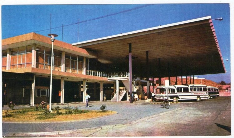 Magirus Deutz - A y L Decaroli - Atahualpa S.R.L.
Terminal ómnibus Jujuy

Foto: www.mercadolibre.com
