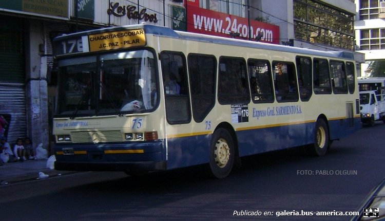 Mercedes-Benz OH 1621 L - San Miguel - General Sarmiento
Línea 176 - Interno 75

Fotografía: Pablo Olguín
