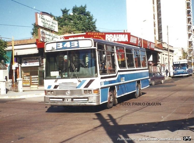 Mercedes-Benz OF 1214 - Ei-Var - Noroeste
Línea 343 - Interno 150

Fotografía: Pablo Olguín
