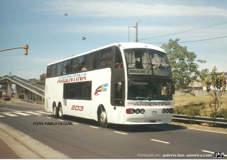 Scania - D.I.C. - Empresa Argentina
Interno 203

Fotografía: Pablo Olguín
