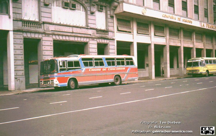 Mercedes-Benz LO 1114 frontalizado - San Antonio Imperial - Ciudad de Concordia
Ciudad de Concordia (Prov. Entre Ríos), interno 14

Fotografía: Ton Bieden
