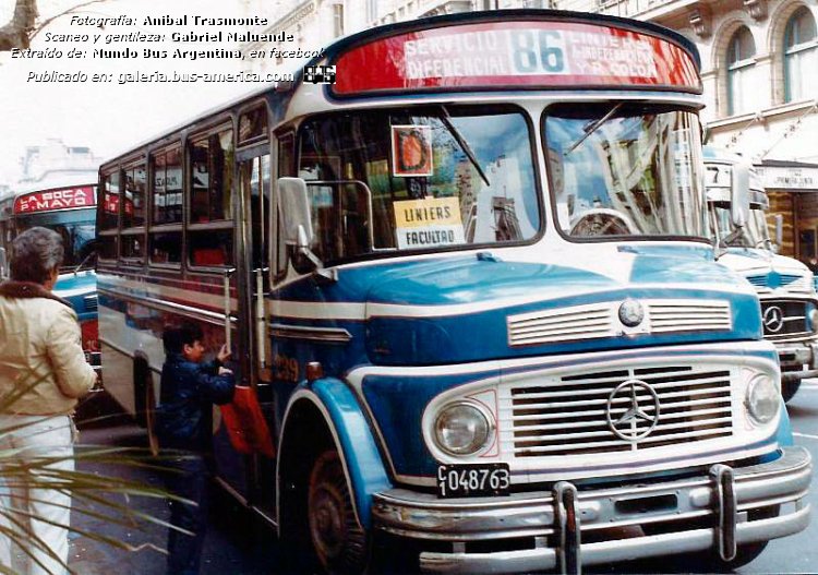 Mercedes-Benz LO 1114 - Ala - Fourniers
C.1048763 - (luego patente SIQ 638)

Línea 86 (Buenos Aires), interno 239

Fotografía: Anibal Trasmonte
Scaneo y gentileza: Gabriel Maluende
Extraído de: Mundo Bus Argentina, en facebook
