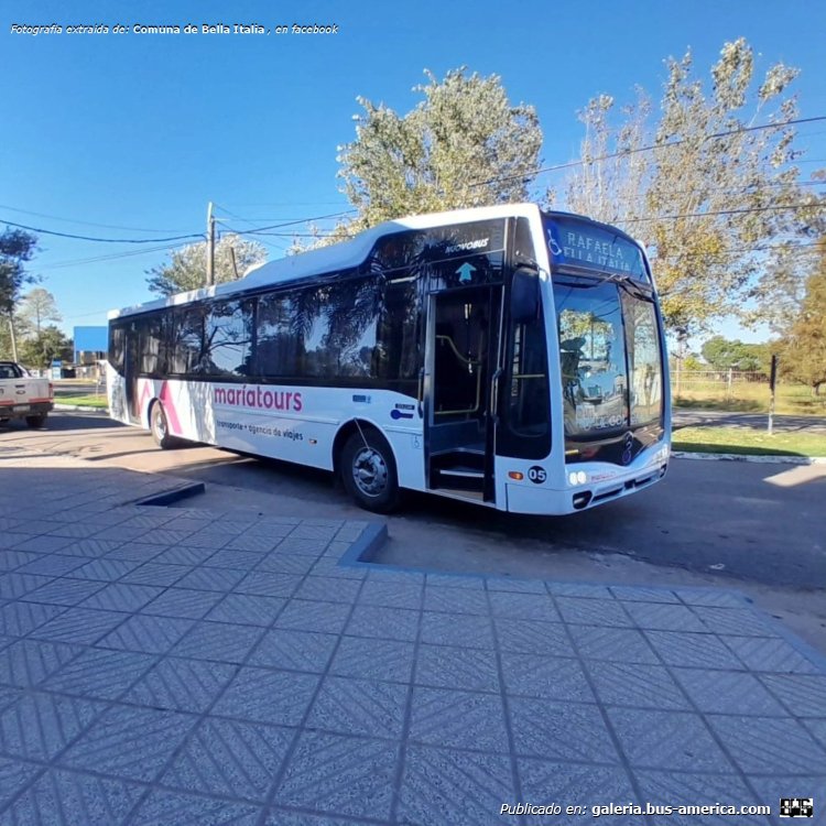Mercedes-Benz OH 1721 L SB - Nuovobus Cittá PH 79 - Maria Tours
[url=https://bus-america.com/galeria/displayimage.php?pid=68826]https://bus-america.com/galeria/displayimage.php?pid=68826[/url]
[url=https://bus-america.com/galeria/displayimage.php?pid=68827]https://bus-america.com/galeria/displayimage.php?pid=68827[/url]

Permiso Precario 265 (Prov.Santa Fe), interno 05

Fotografía extraída de: [url=https://www.facebook.com/share/p/156ztCmFUF/]Comuna de Nueva Italia, en facebook[/url]
