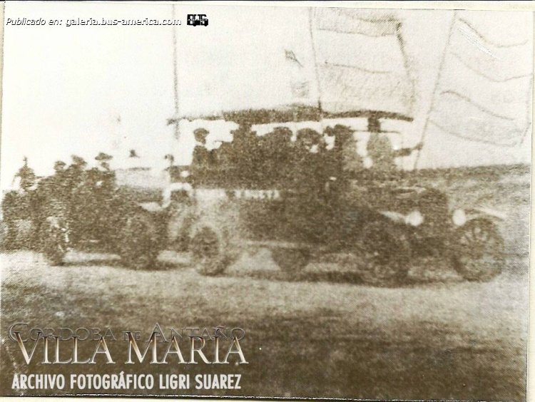 Miguel Gelfo 
Unión (Villa María)

Fotógrafo: desconocido
Colección y gentileza: Ligri Suárez
Extraído de: [url=https://www.facebook.com/photo/?fbid=1585895661666694&set=a.1581803285409265]Córdoba de Antaño - Villa María, en facebook[/url]

