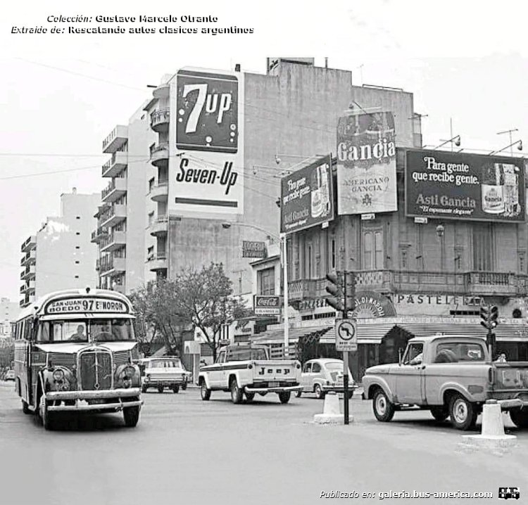 Mercedes-Benz L 312 - Boedo
Línea 97 (Buenos Aires)

Fotógrafo: indeterminado de momento
Colección: Sandro Beltrán
Posteado en: Fotos Antiguas Ciudad de Bs As, en facebook
Reposteado por: Gustavo Marcelo Otranto
Extraído de: Rescatando autos clásicos argentinos, en facebook

