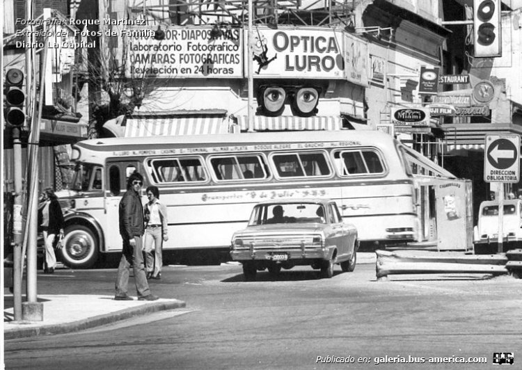Mercedes-Benz LO 1114 - La Unión - 9 de Julio
Líneas 540s (Mar del Plata), interno 5

Fotografía: Roque Martínez
Extraído de: Fotos de Familia - Diario La Capital
Fuente: https://www.lacapitalmdp.com/contenidos/fotosfamilia/fotos/5380

“San Luis y Luro. Año 1975”
