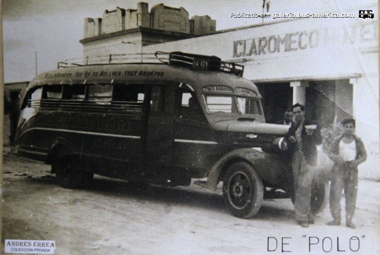 Chevrolet - El Trébol - El Rápido de La Costa
El Rápido de la Costa (Pdo. Tres Arroyos)

Fotografía: Polo
Colección: Andrés Errea
Extraído de: [url=https://lavozdelpueblo.com.ar/noticia/94899-De-Tres-Arroyos-a-la-zona]La Voz del Pueblo .com.ar[/url]

"A San Francisco de Bellocq y Claromecó 
El primer micro que transitó (desde 1935 con ese destino), fue El Rápido de la Costa propiedad del señor José Polo, quien años más tarde, en 1945, se asoció con el señor Figini y cambió el nombre por Empresa Detroit." 
Andrés Errea
