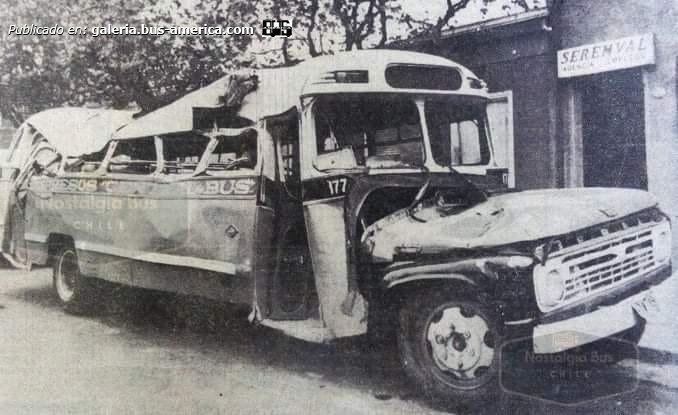 Ford B 600 - Franklin - Central Bus
Exp. Central Bus (Valparaíso), unidad 177

Fotógrafo: desconocido
Colección: Arnaldo Astudillo Utreras
Gentileza: Nostalgia Bus Chile


Puede conocer la historia de esta carrocera en: [url=https://www.bus-america.com/CHcarrocerias/Franklin/Franklin-histo.php]Historia de carrocerías Franklin[/url]
