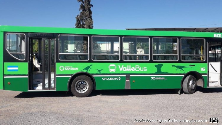 Mercedes-Benz OF - Italbus Bello - Valle Bus , Vallecito
Línea 601 (Valle Fértil), interno 16

Fotografía: Empresa Vallecito S.R.L.



Archivo originalmente posteado en noviembre de 2018
