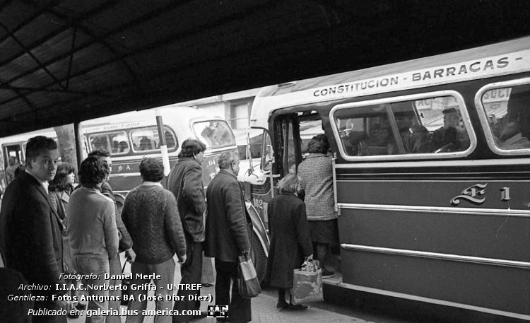 Mercedes-Benz L 312 - La Estrella - El Halcón
Línea 148 (Buenos Aires), interno 102


Fotografía: Daniel Merle
Archivo: I.I.A.C.Norberto Griffa - Universidad Nacional de Tres de Febrero
Genileza: Fotos Antiguas BA, en intagram (José Díaz Diez)
