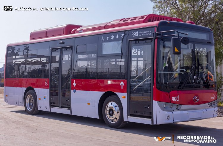 King Long XMQ 6900 G (en Chile) - Red
[url=https://bus-america.com/galeria/displayimage.php?pid=57947]https://bus-america.com/galeria/displayimage.php?pid=57947[/url]

Fotógrafo: desconocido
Fotografía de concesionaria: Vivipra, en facebook.com
