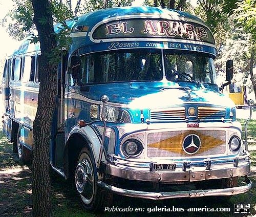 Mercedes-Benz LO 1114 - La Favorita - Particular
C 483443 - TSN 787
Está a la venta, pero por la inscripción en el cartel de destinos, puede ser de un fundamentalista, pide 200 lucas
Es posible que con los años haya conservado sus colores originales, de ser así, estamos ante un ex 107

Publicado en www.arcar.org
