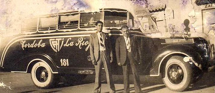 Ford - CATI
Fotografo: ¿?
Publicada en libro: Historias Sobre Ruedas, de Miguel Di Cesare
Colección: José Jorge Perez
Extraido de sitio facebook: Cordoba de Antaño
Gentileza: Oscar Herminio Herrera Gregorat
