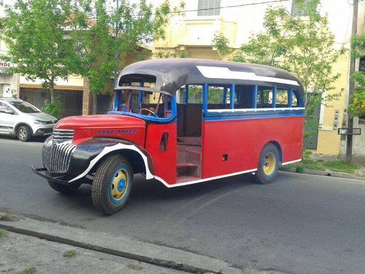 Chevrolet - Costa Rica - El Puente
C 526623 - XLM 805

Fotografía y gentileza: ElChivo del Elpuente
Publicada en: https://www.facebook.com/photo.php?fbid=
1375669862673642&set=a.1375667832673845.1073741828.
100006919232135&type=1&theater 

Próximo colectivo a ser restaurado por El Puente

http://galeria.bus-america.com/displayimage.php?pid=36970
http://galeria.bus-america.com/displayimage.php?pid=41138

