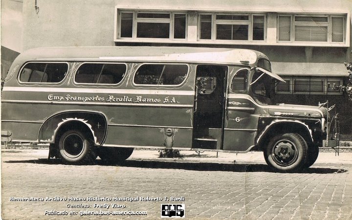 Ford V8 F 600 - Coop. San Martin - Peralta Ramos
[url=https://bus-america.com/galeria/displayimage.php?pid=21239]https://bus-america.com/galeria/displayimage.php?pid=21239[/url]
[url=http://galeria.bus-america.com/displayimage.php?pos=-21266]http://galeria.bus-america.com/displayimage.php?pos=-21266[/url]

Pta. Ramos (Mar del Plata), interno 6

Fotografía: Tres. P. Ramos
Archivo Hemeroteca Museo Histórico Municipal Roberto T. Barili
