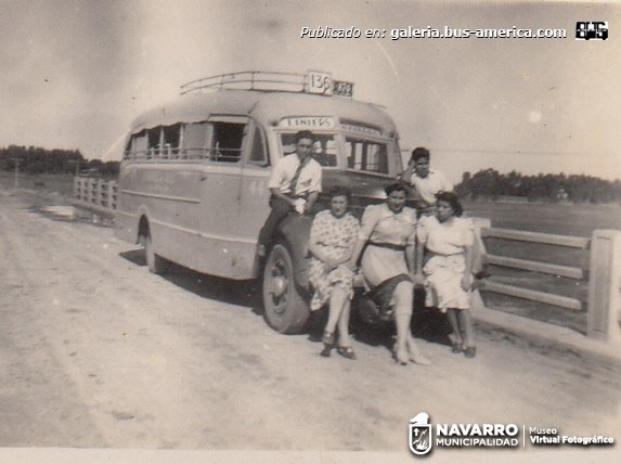 International D 35 - Puletti - Transp. Del Oeste
[url=https://galeria.bus-america.com/displayimage.php?pid=47144]https://galeria.bus-america.com/displayimage.php?pid=47144[/url]
[url=https://bus-america.com/galeria/displayimage.php?pid=63417]https://bus-america.com/galeria/displayimage.php?pid=63417[/url]

Línea 136 (Buenos Aires), interno 44

Fotografía: ¿?
Extraído de: Museo Virtual Fotográfico, Municipalidad de Navarro
