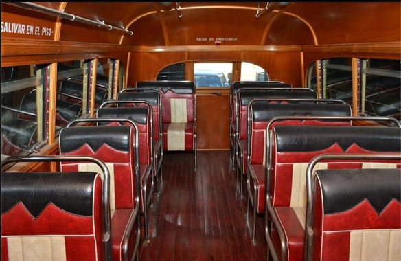 Museo del colectivo
Chevrolet 1947/51- La favorita (vista interior)

Foto del Facebook del Grupo Plaza

http://galeria.bus-america.com/displayimage.php?pos=-15806
http://galeria.bus-america.com/displayimage.php?pos=-18222
http://galeria.bus-america.com/displayimage.php?pos=-20911
Palabras clave: Tom / Plaza