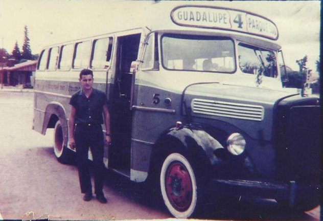 Mercedes-Benz L 312 - La Porteña - San Gerónimo
Fotografía: Juan Manuel Basualdo
Colección y gentileza: Marcelo Prigioni
Extraída de: https://www.facebook.com/photo.php?fbid=10200173602048491&set=pb.1404675293.
-2207520000.1389387367.&type=3&src=https%
3A%2F%2Ffbcdn-sphotos-b-a.akamaihd.net
%2Fhphotos-ak-frc3%2F178916_10200173602048491_387981823
_n.jpg&size=960%2C674
