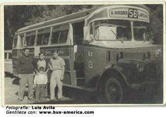 Mercedes-Benz LO 911 - La Unión - Santa Teresa
[url=https://bus-america.com/galeria/displayimage.php?pid=68745]https://bus-america.com/galeria/displayimage.php?pid=68745[/url]

Línea 56 (Córdoba), interno 17

En la fotografía: [de derecha a izquierda] Luis Avila, Antonio Avila, Sergio Avila (el niño) & Alejandro Avila
Fotografía y gentileza: Luis Avila
