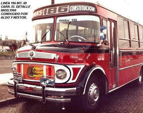 Mercedes-Benz LO 1114 - El Detalle - Línea 96
C.914970
[url=https://bus-america.com/galeria/displayimage.php?pid=51994]https://bus-america.com/galeria/displayimage.php?pid=51994[/url]
[url=https://bus-america.com/galeria/displayimage.php?pid=51996]https://bus-america.com/galeria/displayimage.php?pid=51996[/url]
[url=https://bus-america.com/galeria/displayimage.php?pid=51997]https://bus-america.com/galeria/displayimage.php?pid=51997[/url]

Línea 186 (Buenos Aires), interno 69 [1984-1986]
Ex línea 28 (Buenos Aires), interno ¿? [1979-1984]

Fotografía de: Nestor Tondo
Extraída del facebook de Pablo Pittino
Originalmente publicada en: fotolog nestor_186
Colectivo manejado por Aldo y Nestor Tondo
