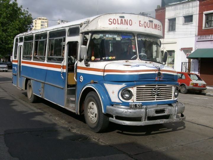 Mercedes-Benz LO 1114 - El Diseño - El Truchito de Quilmes
C.1110833 - TQI921
Fotografía gentileza de: El Truchito de Quilmes facebook 
(perfil desaparecido reconvertido en El Nuevo Transporte S.A.)
Publicado actualmente en: 
https://www.facebook.com/photo.phpfbid=107307489376053
&set=pb.100002904082853.-2207520000.1380907347.
&type=3&permPage=1
