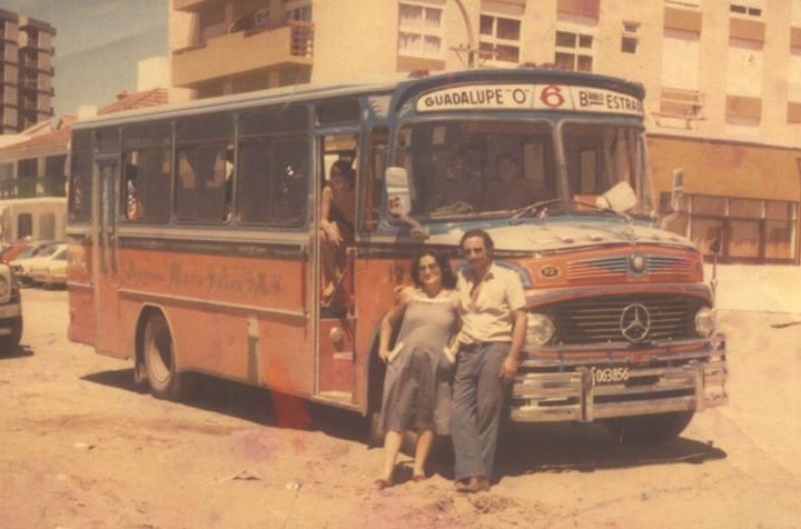 Mercedes-Benz LO 1114 - Santo Tomé - María Selva
Fotografía: Daniel Alegre y señora
Colección y gentileza: Marcelo Prigioni
Extraída de: https://www.facebook.com/photo.php?fbid=10201103845143987&set=pb.1404675293.
-2207520000.1389399908.&type=3&src=https%
3A%2F%2Ffbcdn-sphotos-e-a.akamaihd.net%
2Fhphotos-ak-prn1%2F891779_10201103845143987_401022925
_o.jpg&smallsrc=https%3A%2F%2Ffbcdn-sphotos-e-a.akamaihd.net%2Fhphotos-ak-prn1%2F544768_10201103845143987_401022925
_n.jpg&size=1256%2C831
