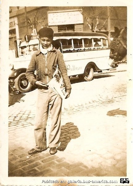 Chevrolet (G.M.C.) - Galbiatti y Fracchia - Línea 1
Línea 1 (posteriormente 190, 237 & 670)

Fotografía: Emilio López
Extraída del Facebook "Yo Vivo o Viví en Villa Ballester"
