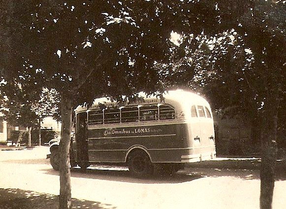 Chevrolet (G.M.C.) - La Paz - Cía. Ómnibus Lomas
Línea 155

Imagen extraída del sitio "Monte Grande Ayer"
