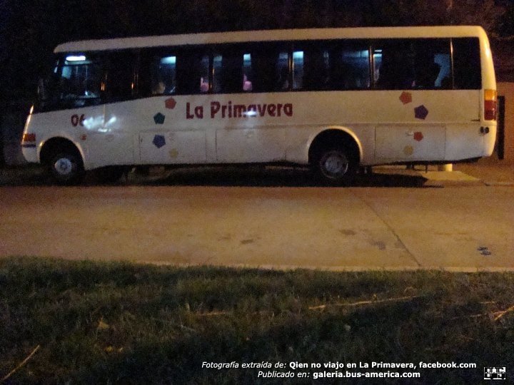 Mercedes-Benz LO 814 - C.Exclusivas Cedino - La Primavera
Fotografía: La Primavera S.A.
Extraída de: Qien no viajó en la Primavera, en facebook.com 
