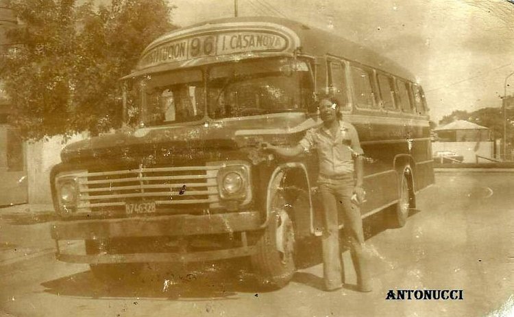 Ford B-600 - San Juan - Transporte Ideal San Justo
B 746328
Línea 96

Fotografía: Héctor Antonucci
Tomada de grupo de facebook Colectivos y Ómnibus de Argentina
