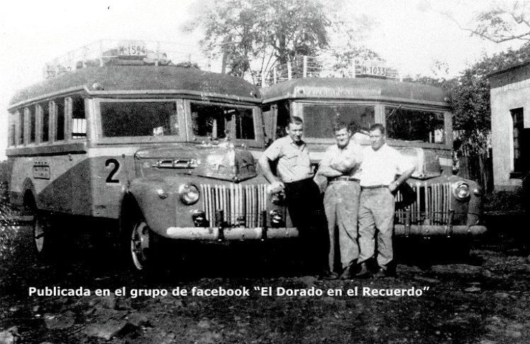 Ford (F.M.C.) - Tilo Diesel e Hijos - E.T.A.E.
D.N.T.
M-1594
Interno 2

Fotografía extraída del grupo de facebook "El Dorado en el Recuerdo"


