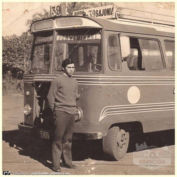 Austin - Línea 39
22526 Asunción

Fotografía: Aurelio Velazquez (en la imagen)
Colección: Hugo Velazquez
Extraído de: Asunción de Antaño
