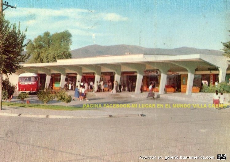 Bedford J6LZ1 - COTAPAL
Fotografo: desconocido
¿Tarjeta postal?
Extraída de: facebook "Mi lugar en el mundo Villa Caeiro"

Para conocer sobre esta empresa C.O.T.A.P.A.L. acceda a: 
[url=http://bus-america.com/revista/Notas/COTAPAL.htm] revista.bus-america.com COTAPAL
[/url]
