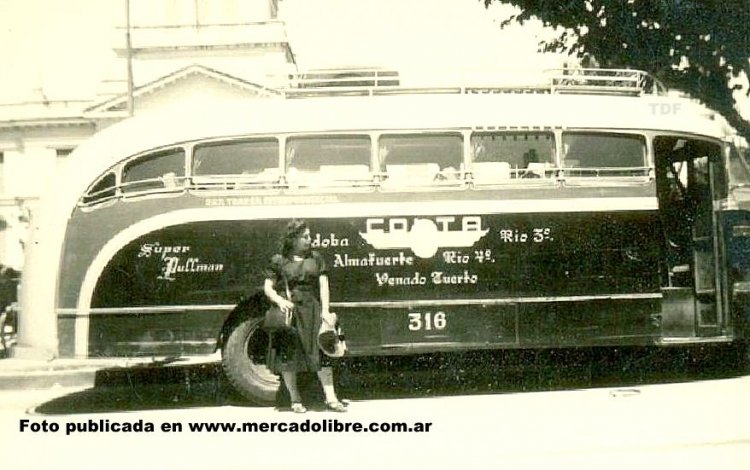 Decaroli Hnos - COLTA
Foto extraída de Mercado Libre
Autor desconocido
Palabras clave: Tom / Colta