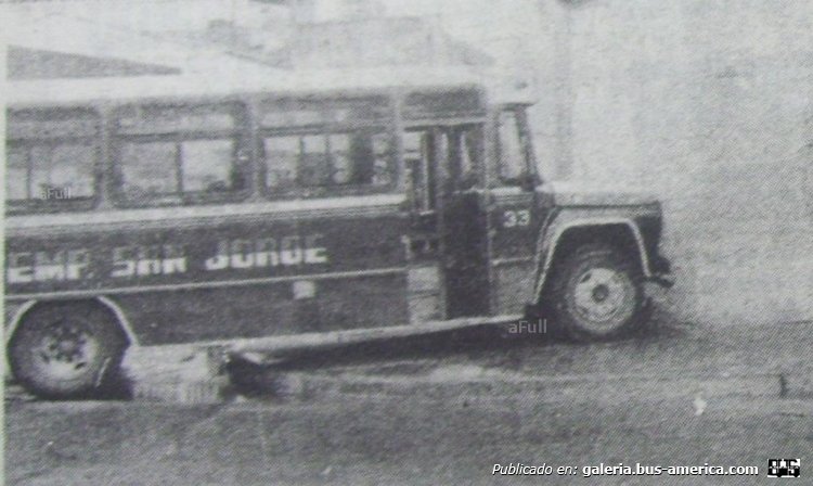 Ford B-7000 - Supercar - San Jorge
Fotografo: ¿?
Colección: Sergio Cwik
Extraído de: Corrientes a Full, en facebook.com
