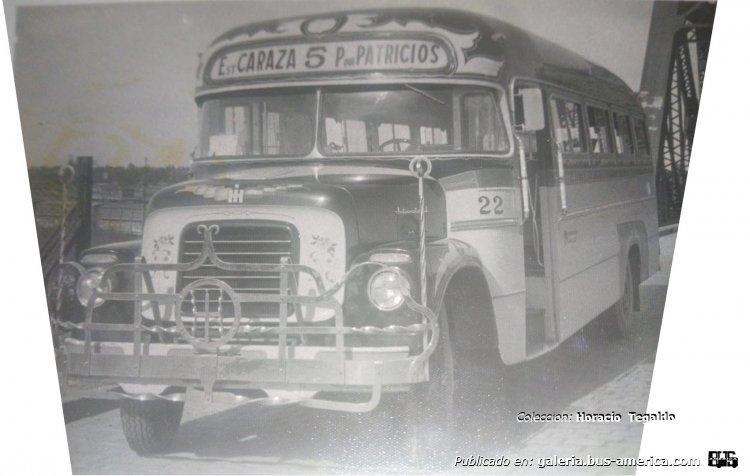 International AC 160 - El Tigre - Exp. Villa Caraza
[url=https://bus-america.com/galeria/displayimage.php?pid=48299]https://bus-america.com/galeria/displayimage.php?pid=48299[/url]
[url=https://bus-america.com/galeria/displayimage.php?pid=60380]https://bus-america.com/galeria/displayimage.php?pid=60380[/url]
[url=https://bus-america.com/galeria/displayimage.php?pid=60381]https://bus-america.com/galeria/displayimage.php?pid=60381[/url]

Línea 5 (Pdo. Lanus), interno 22

Colección fotográfica: Horacio Teglado

Podés conocer algo de la historia de esta carrocería en: [url=https://www.bus-america.com/ARcarrocerias/ElTigre/ElTigre.htm]El Tigre (una carrocería que no conocíamos)[/url]
