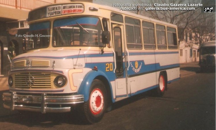 Mercedes-Benz LO 1114 - Carlos Decaroli - 25 de Mayo
[url=https://bus-america.com/galeria/displayimage.php?pid=3599]https://bus-america.com/galeria/displayimage.php?pid=3599[/url]

Líneas 126 & 127 (Rosario), interno 20

Colección: Claudio Gazzera Lazarte
