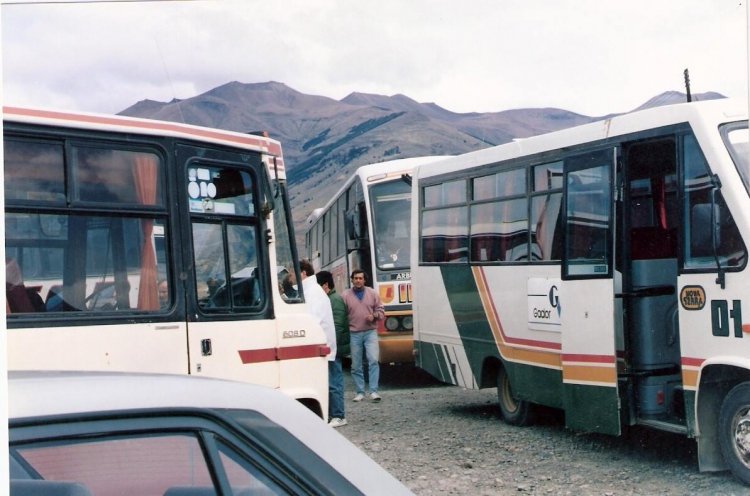 Mercedes-Benz LO 813 D - Autarsa San Antonio  Caribe - GV
GV, interno 01

Fotografía: Lorena Scarone

La pregunta es ¿que carrocería es el de la izquierda?
