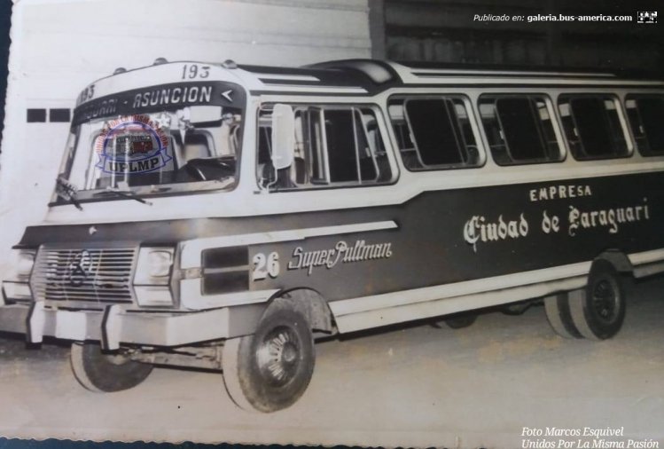 Mercedes-Benz LP 808 - Davalosa - Ciudad de Paraguarí
Línea 193 (Asunción), unidad 26

Fotografía: Marcos Esquivel
Extraído de: Unidos Por La Misma Pasión, en facebook.com
