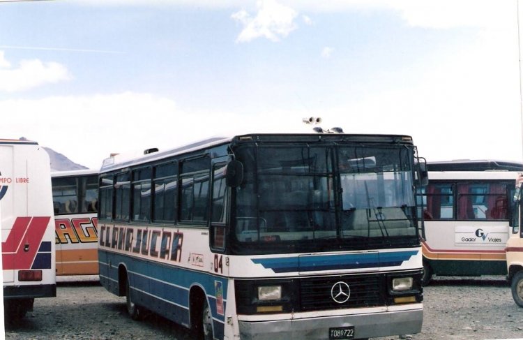 Mercedes-Benz OC 1214 reformado - DIC Puma - ClamaJucar
T.089722

Clamajucar (Prov. Sta. Cruz), interno 04

Fotografía: Lorena Scarone
