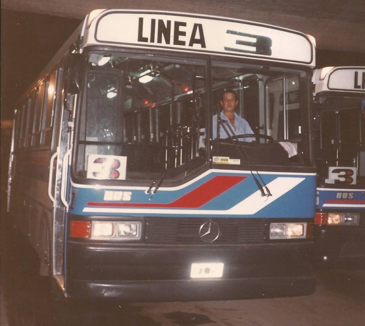 Mercedes-Benz OHL 1316 - Bus PH 103 - Transportadora Mesopotámica
Fotografía: Leyendekerg
Gentileza: Blas Schmidt y "Línea 3 x Siempre" en facebook
