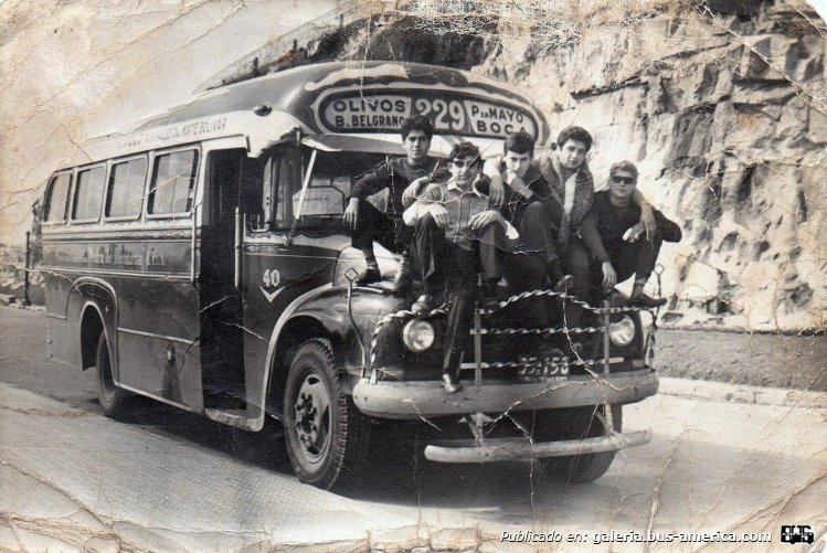 Bedford (G.M.A.) - El Trébol - Pedro De Mendoza
35 158
Ciudad de Buenos Aires
Línea 229 - Interno 40

Fotografía: Autor desconocido
Publicada en el facebook de José María Benítez
